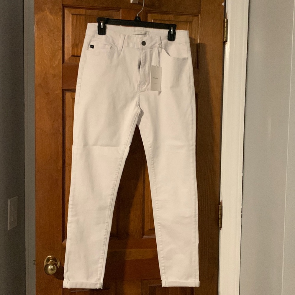 New with tags white skinny KanCan jeans. These are junior size 11